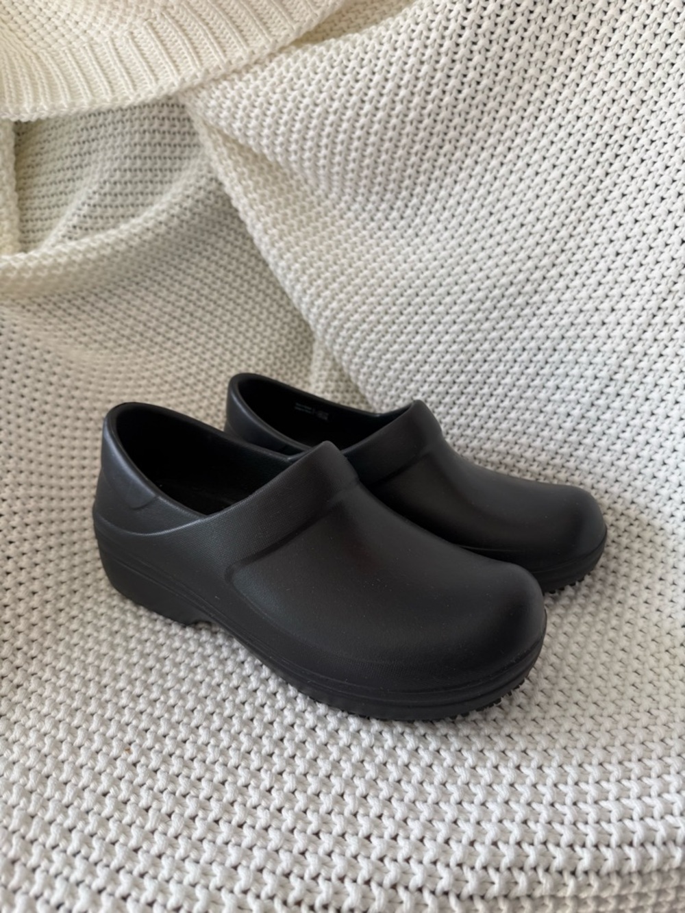 CROCS Women’s Black Slip-On Clog Mules